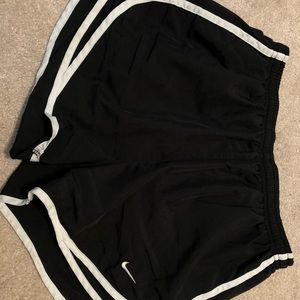 Black Nike shorts